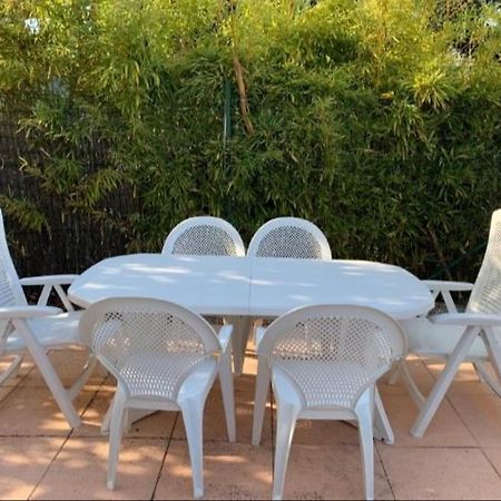 Rez De Villa Avec Place De Parking Et Vue Mer. La Ciotat Bagian luar foto